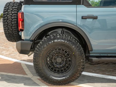 Used 2023 Ford Bronco 4-Door AWD/4WD image 12
