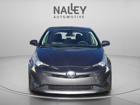 Used 2018 Toyota Prius Four image 8