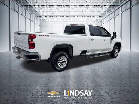 Used 2025 Chevrolet Silverado 2500 LT w/ Convenience Package AWD/4WD image 8