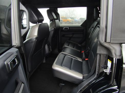 Used 2025 Ford Bronco Outer Banks AWD/4WD image 21