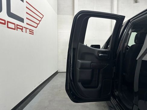 Used 2020 Chevrolet Silverado 1500 Custom w/ Custom Value Package AWD/4WD image 52