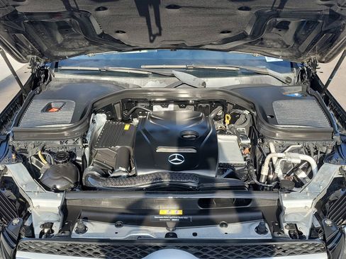 Used 2019 Mercedes-Benz GLC 300 image 30