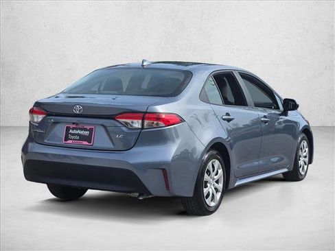 Used 2024 Toyota Corolla LE FWD image 5