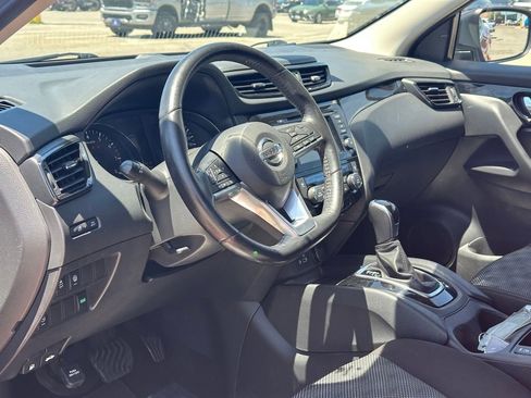 Used 2019 Nissan Rogue Sport S FWD image 22