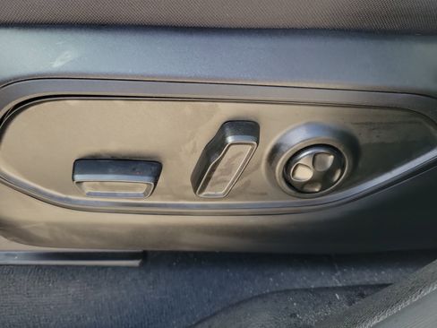 Used 2025 Jeep Grand Cherokee L Limited image 13