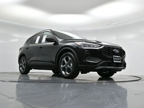 Certified 2025 Ford Escape ST-Line image 47