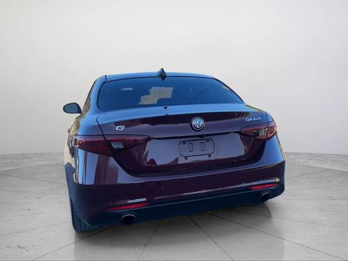 Used 2017 Alfa Romeo Giulia Ti image 4