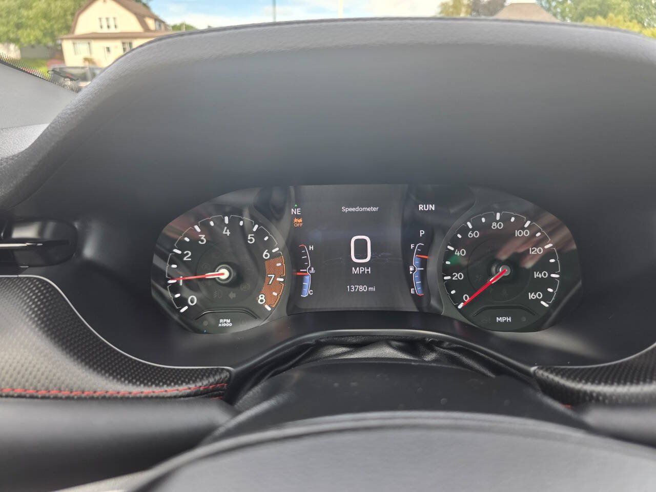 Used 2025 Jeep Compass Trailhawk w/ Trailhawk Convenience Group AWD/4WD image 18