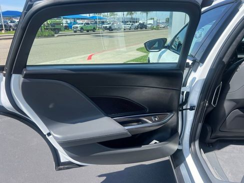Used 2024 Lucid Air Pure RWD image 20