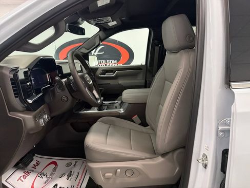 New 2026 GMC Sierra 1500 SLT w/ SLT Premium Plus Package AWD/4WD image 9