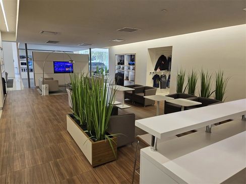 New 2026 Jaguar F-PACE R-Dynamic S image 24