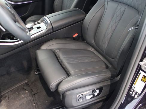 Used 2026 BMW X5 xDrive40i w/ Executive Package image 10