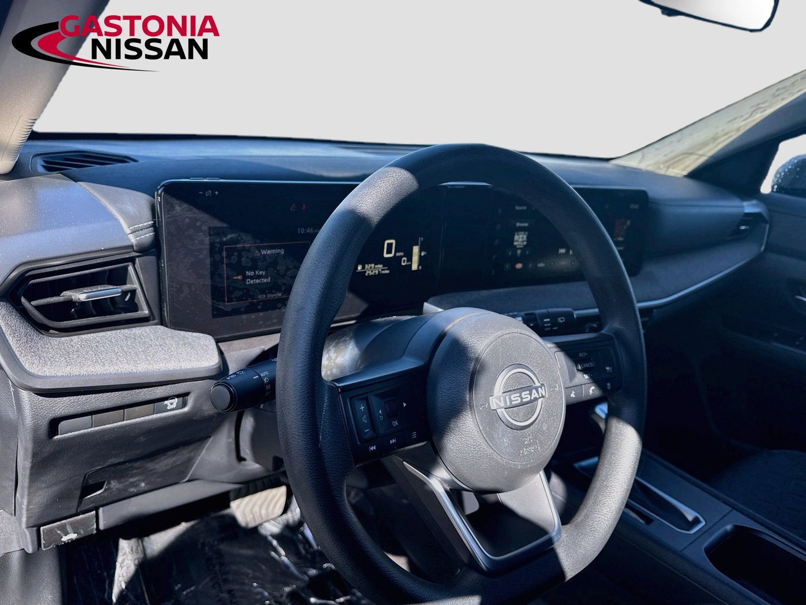 Used 2025 Nissan Kicks SV FWD image 11