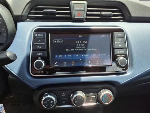 New 2025 Nissan Versa SV w/ Trunk Package FWD image 15