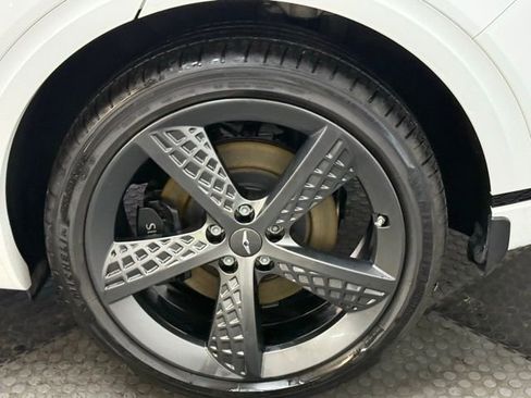 Used 2023 Genesis GV70 2.5T w/ Sport Prestige Package image 15