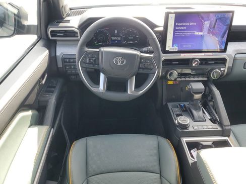 New 2025 Toyota Tacoma Trailhunter image 18