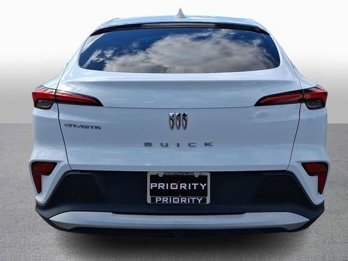 Used 2024 Buick Envista Preferred w/ Convenience I Package image 5