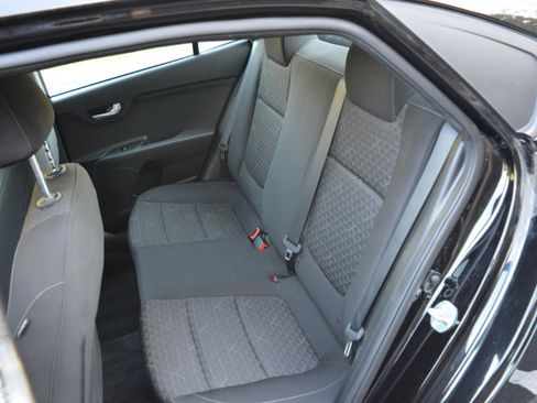 Used 2021 Kia Rio LX image 11