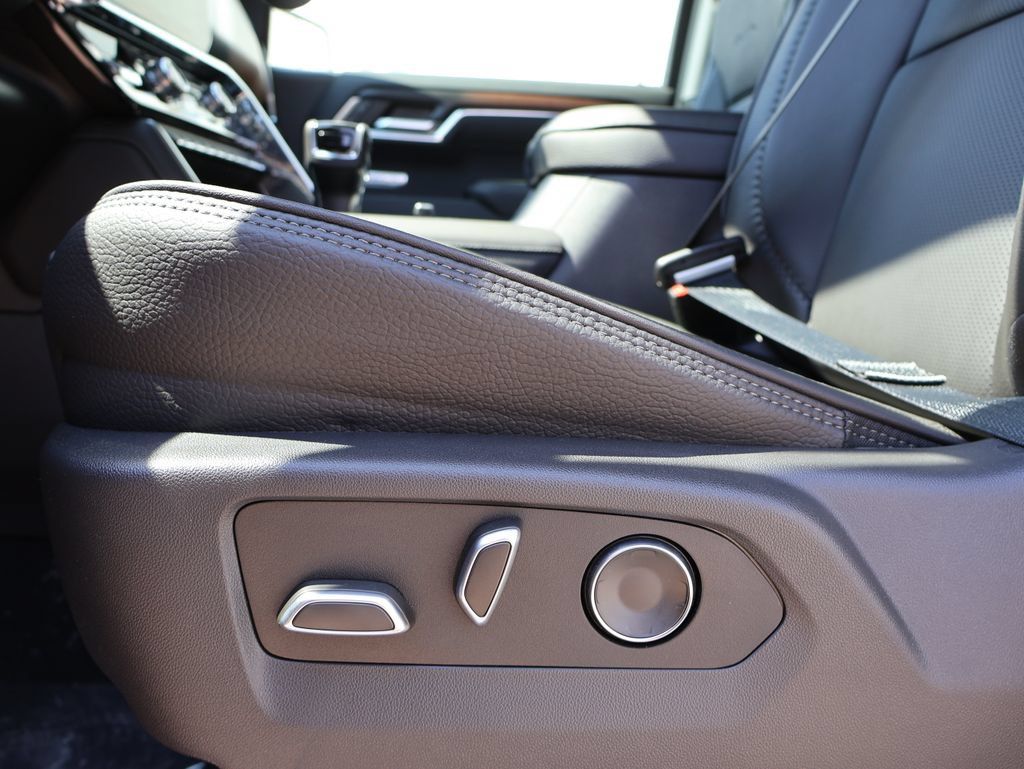 New 2026 GMC Sierra 1500 Denali AWD/4WD image 15