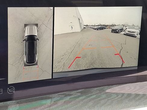 New 2025 Cadillac Escalade IQ Luxury 2 AWD/4WD image 13