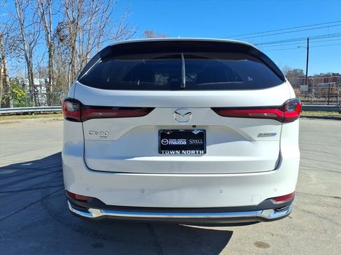 Used 2024 MAZDA CX-90 Plug-In Hybrid w/ Premium Pkg image 4
