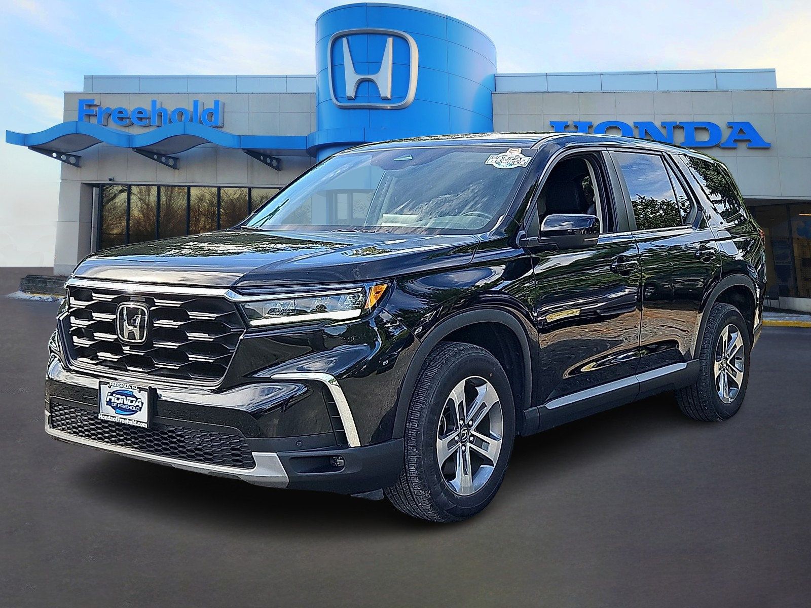 Used 2023 Honda Pilot EX-L image 3