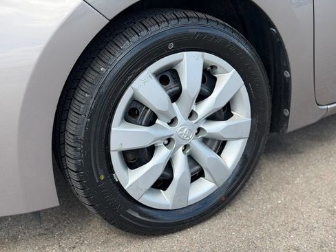Used 2016 Toyota Corolla LE FWD image 24