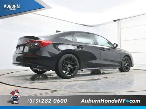 Used 2023 Honda Civic Sport image 22