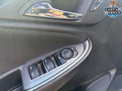 Used 2025 Chevrolet Malibu LT FWD image 12