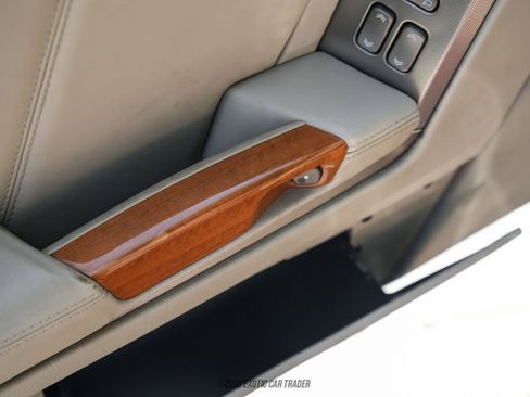 Used 2006 Cadillac XLR RWD image 64