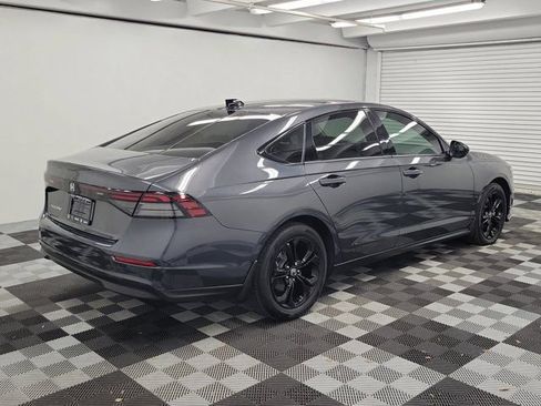 Certified 2025 Honda Accord SE image 6