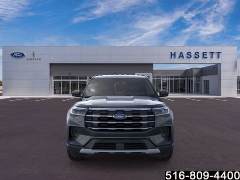 Used 2026 Ford Explorer Active AWD/4WD image 7