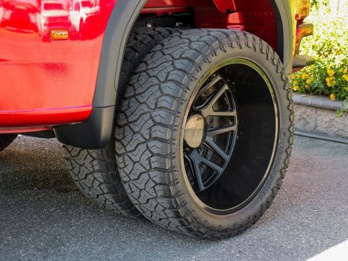 Used 2023 GMC Sierra 3500 Denali w/ Denali Ultimate Package image 49