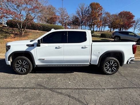 Used 2023 GMC Sierra 1500 AT4 image 4