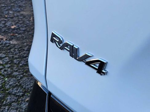 Used 2023 Toyota RAV4 XSE image 16