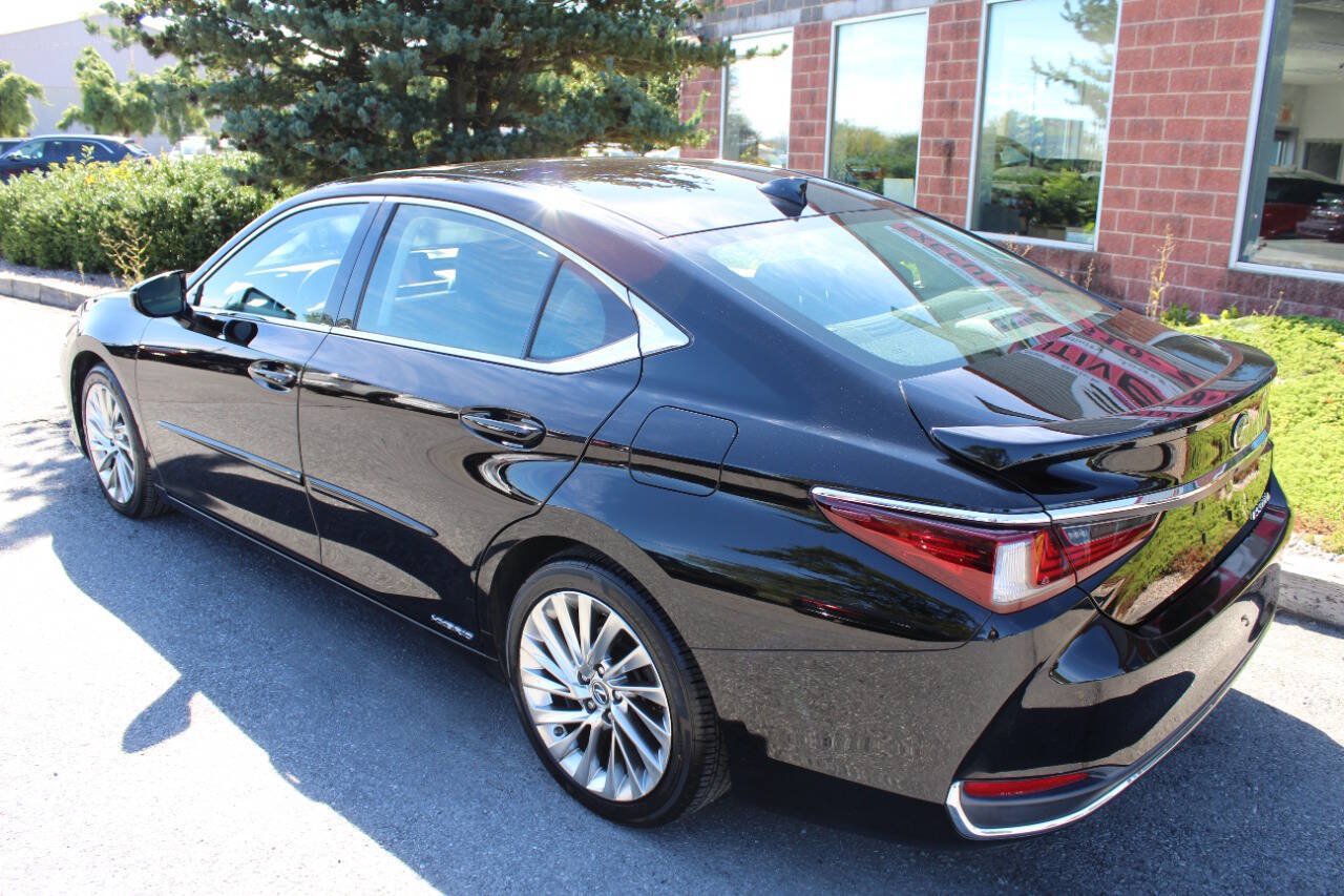 Used 2020 Lexus ES 300h w/ Accessory Package 2 FWD image 8