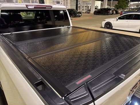 Used 2019 GMC Sierra 1500 SLT image 6