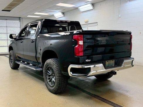 Used 2021 Chevrolet Silverado 1500 LTZ w/ Technology Package AWD/4WD image 8