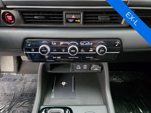 Used 2025 Honda Pilot EX-L image 24