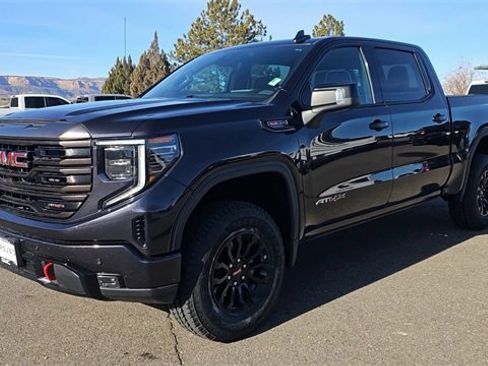 Used 2023 GMC Sierra 1500 AT4X image 4