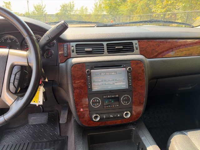 Used 2011 Chevrolet Tahoe LT AWD/4WD image 19
