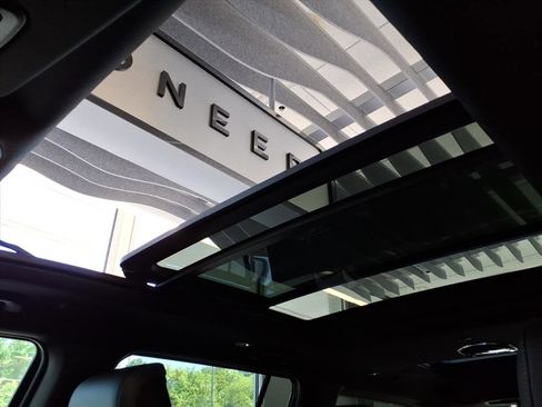 New 2026 Jeep Grand Wagoneer 4WD image 19