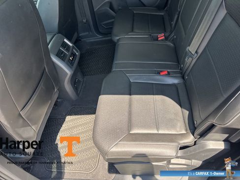 Used 2023 Volkswagen Atlas SE w/ Panoramic Sunroof Package FWD image 10