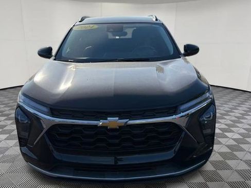 Used 2024 Chevrolet Trax LT FWD image 5