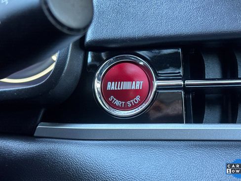 Used 2024 Mitsubishi Outlander Ralliart image 27