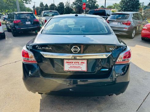 Used 2014 Nissan Altima 2.5 SV FWD image 4