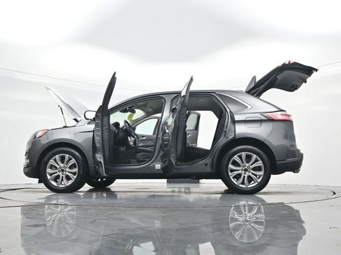 Used 2024 Ford Edge Titanium image 46