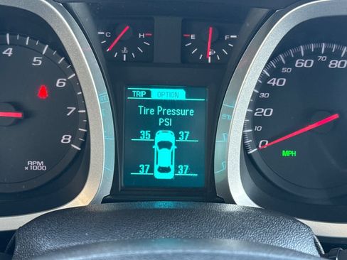 Used 2017 Chevrolet Equinox LT w/ Convenience Package FWD image 26