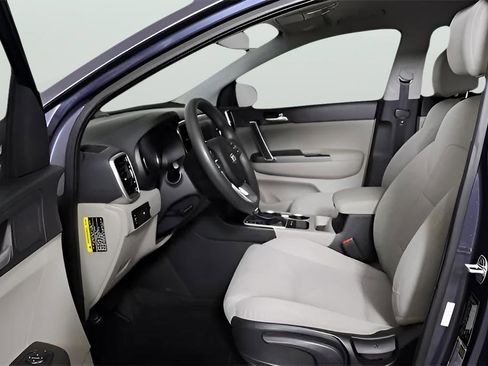 Used 2020 Kia Sportage LX FWD image 9