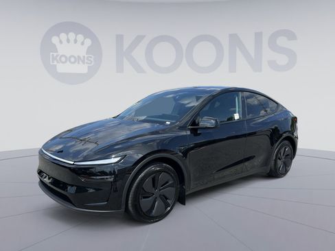Used 2026 Tesla Model Y Long Range AWD/4WD image 1